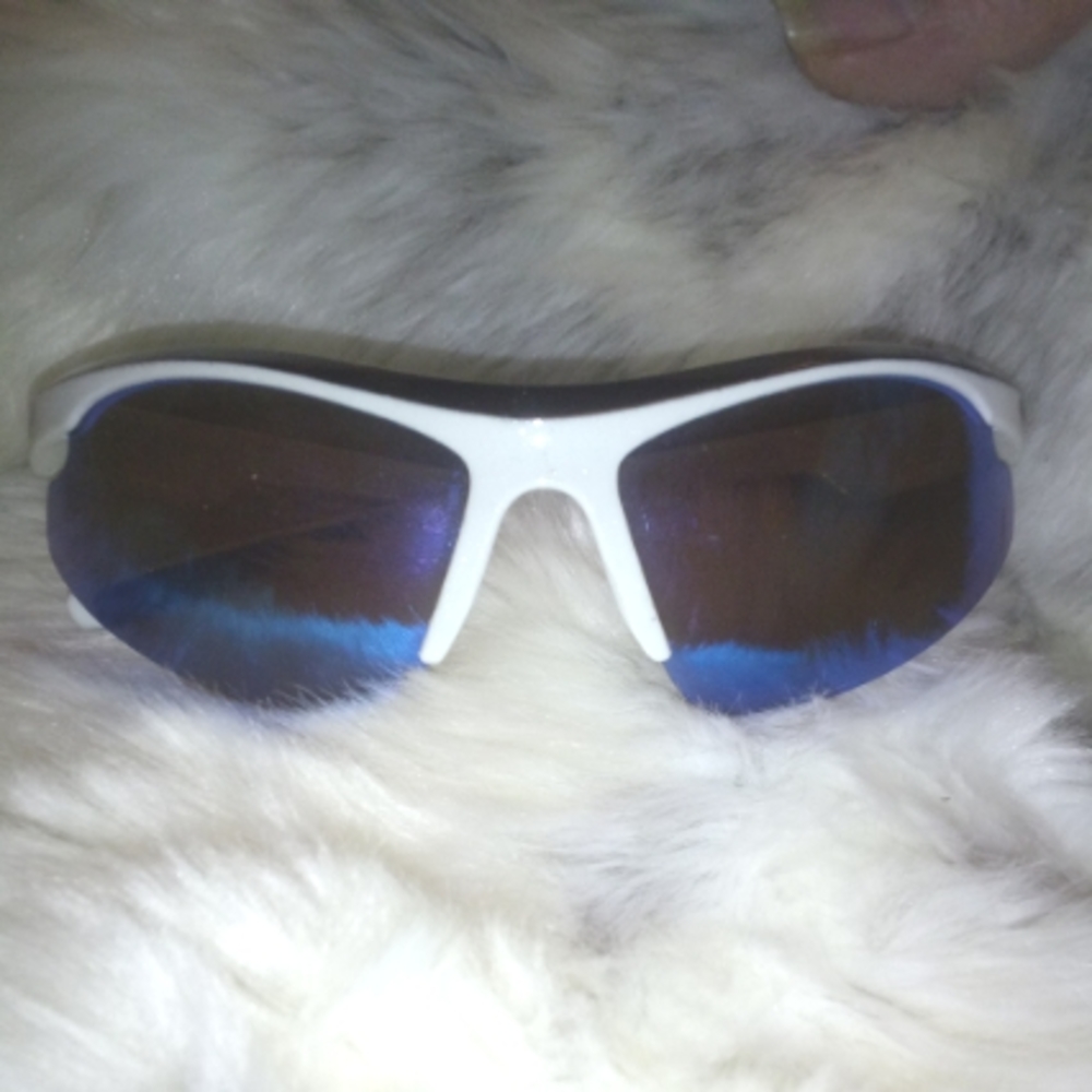 "Foster Grant" Kid's Unisex 100% UVA/UVB Protection Wrap Sunglasses